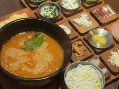 -银米·云南传统过桥米线(双廊黑金冠店)