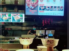 -成都你六姐·牛肉冒菜(城市集市合生汇店)