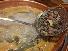 -洱火云南酸菜牛肉火锅(石景山当代商城店)