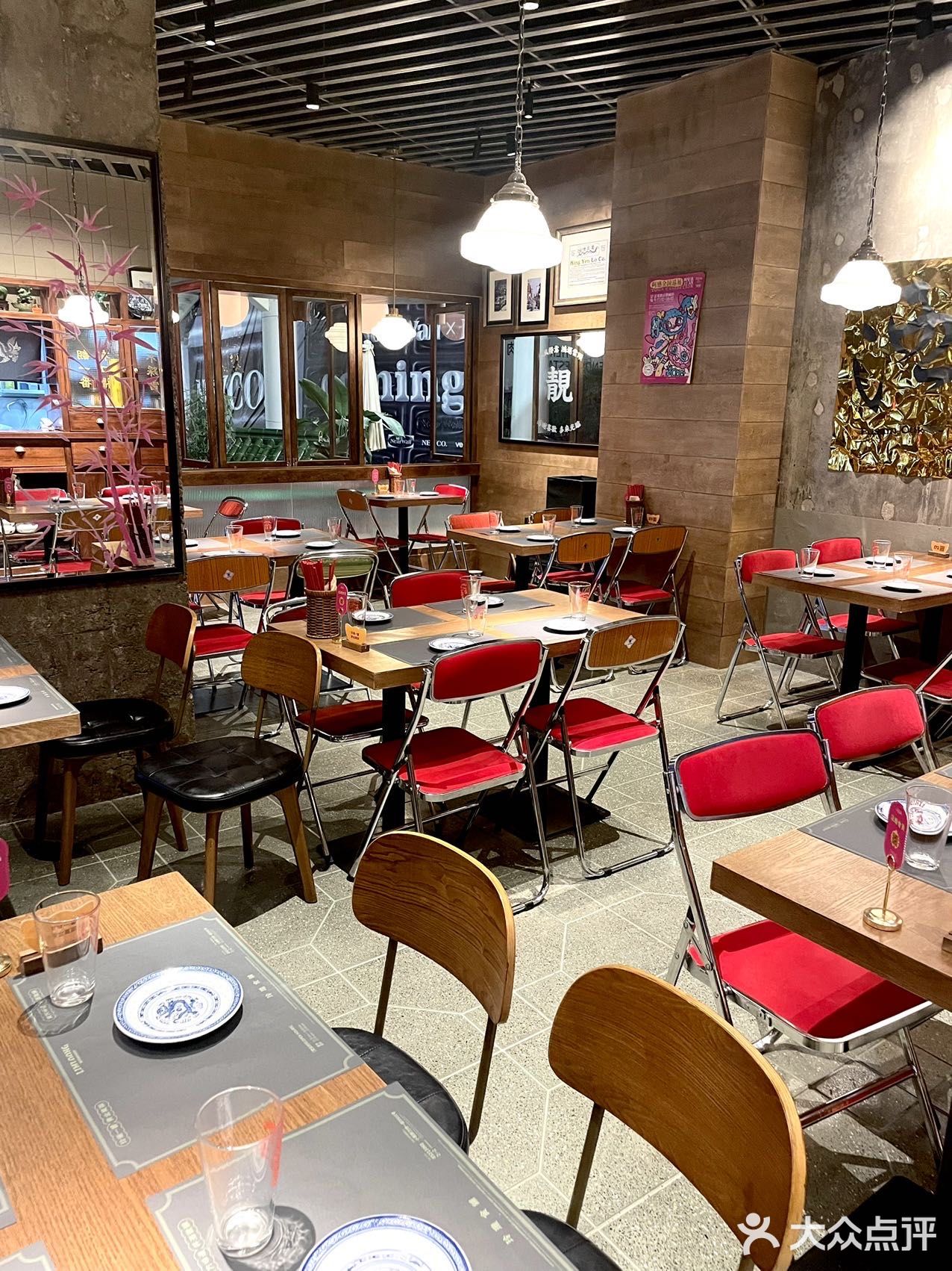 小寨下一个顶流复古打卡餐厅——玲珑食铺！