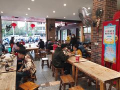 大堂-西环肥仔螺蛳粉(总店)
