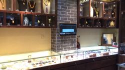 点击看大图 店内环境-晶石宝玉精品文玩个性珠宝定制(印象汇店)