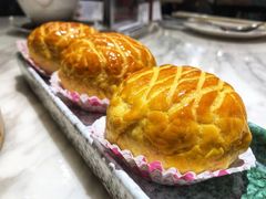 酥皮水牛奶菠萝包-陶陶居酒家(海岸城店)