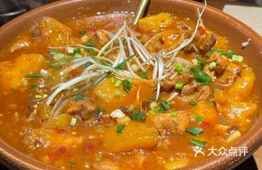 Signature Pot-Braised Chicken