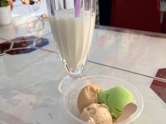 -古老冰山特色冰淇淋店(艾提尕尔店)