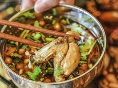 -鸿顺老铁锅美蛙鱼府(解放碑店)