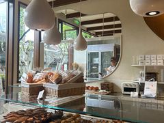 -VERIE BAKEHOUSE