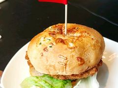 -必胜客(欧亚卖场店)