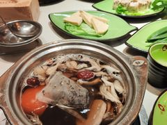 野菌汤锅-一叶一世界·素食餐厅(锦华万达店)