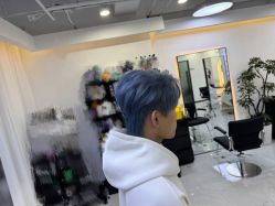 -V7 HAIR SALON