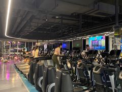 -懒人Club健身(卓越时代广场店)