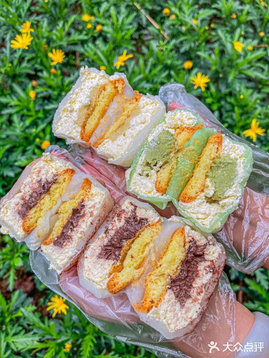 来重庆一定要吃糯叽叽雪团子‼️榴莲肉太多了