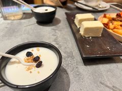 -耶里夏丽·丝路新疆菜·清真食品(徐汇南丹东路臻选店)