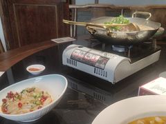 -川流不息·地道川菜·小龙虾(新松江路店)