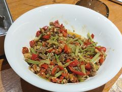 -黄泥岗·地道湖北菜(奥特莱斯店)