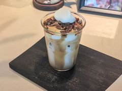 -luutosa  cafe & tea 鹿兔山
