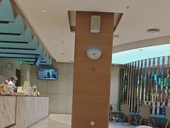 -奈雪的茶(亨特国际广场店)