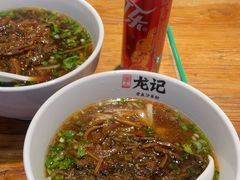 -湘人龙记老长沙米粉(鸟巢店)