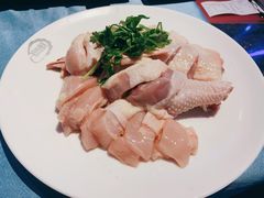 吃稻谷文昌鸡-千岛蚝高压锅生蚝·人参火锅(白云万达店)