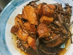 土罐煨花肉-芙蓉凰花园酒楼