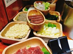 -独食火锅·半米屋台(直营总店)