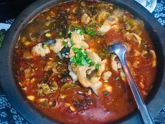 -临江餐馆二楼美食部落