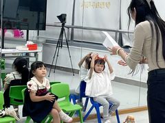 -蓝话筒·少儿成人演讲口才·主持朗诵·戏剧表演(大华第一坊店)