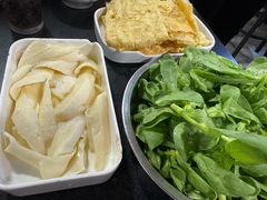 牛黄喉-新梅居(宁海东路店)