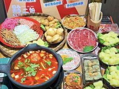 -黔二妞地摊火锅(龙华清湖店)