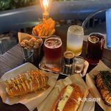中山假日广场🏚街头氛围拉满的热狗店🌭️