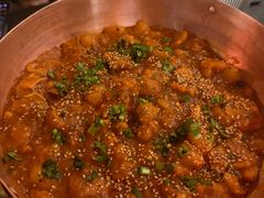 铜锅油焖鸡-Ameigo梅果·云贵川bistro(长宁来福士店)