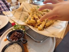 -Mark&Mars Restaurant