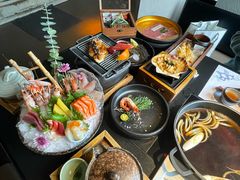 -花潮料理艺食馆(成都万象城店)