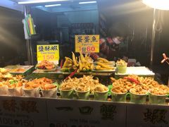-六合夜市