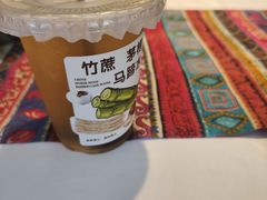 -刘姐啤酒鱼民族演艺餐厅(西街总店)