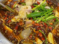 -乡土特色.冷锅鱼.牦牛肉汤锅