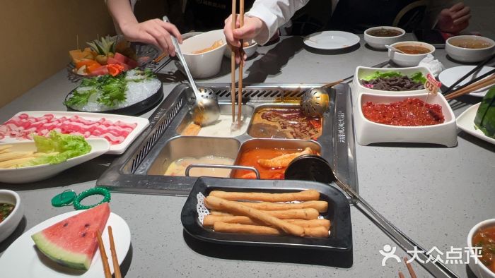 海底捞火锅(海宁路店)图片