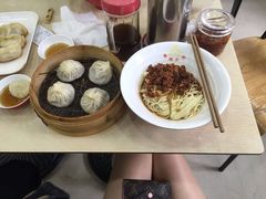 -珊珊小笼馆(仙霞路店)