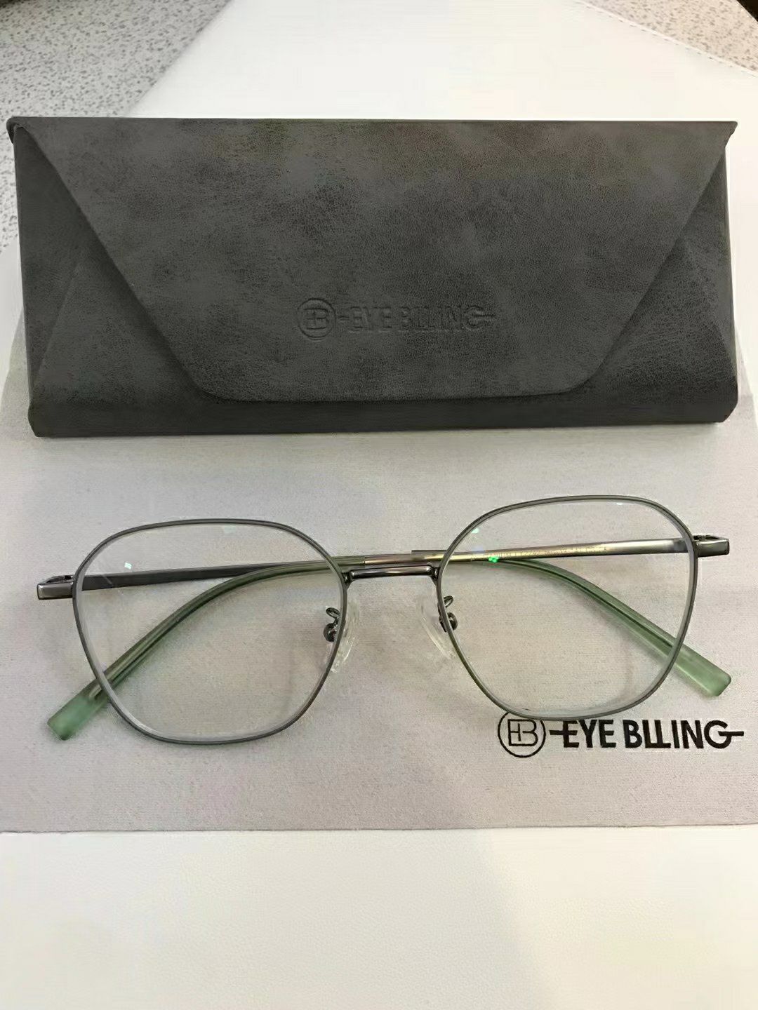 精致橄榄绿细框架眼镜97
轻松不压鼻