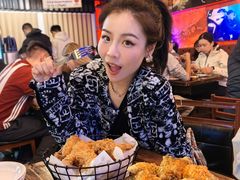 -BHC炸鸡(明洞总店)