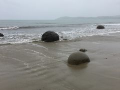 -摩拉基大圆石