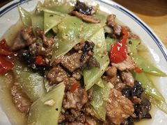 -自贡盐帮菜·玩辣餐厅(樱花园西街店)