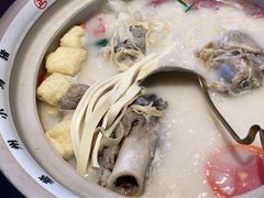 -小乌猪·金华筒骨煲(永盛购物广场店)