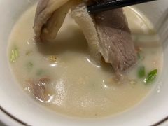 -肖仙仙羊肉汤·创于1996年(三官堂总店)