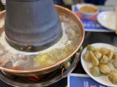 -楼外楼大刀肉传统火锅居(繁荣路店)