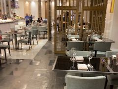 大堂-索菲特酒店 · 云尚天际自助餐厅