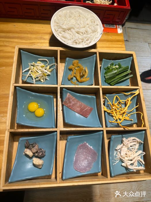 勺子米线·云南传统小吃市集(四方街店)图片