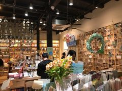 店内环境-猫的天空之城概念书店(杭州南宋御街店)