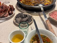 -九尺赵老四鲜鹅肠火锅