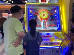 -爱玩嘉年华(龙湖杭州金沙天街店)